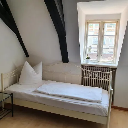In Gemeinschafts-ferienwohnung Brasserie Hof *